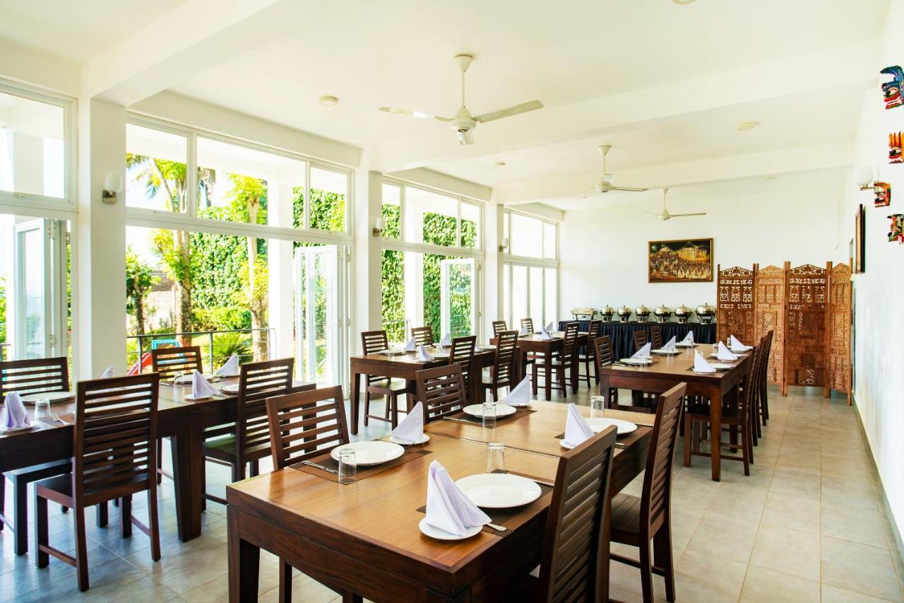 The Kandyan Villa Екстериор снимка